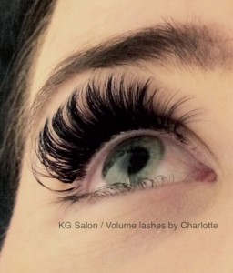 Volume lashes by charlotte